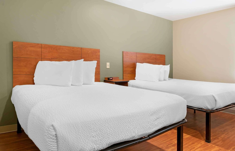 Woodspring Suites Grand Rapids South 18/42