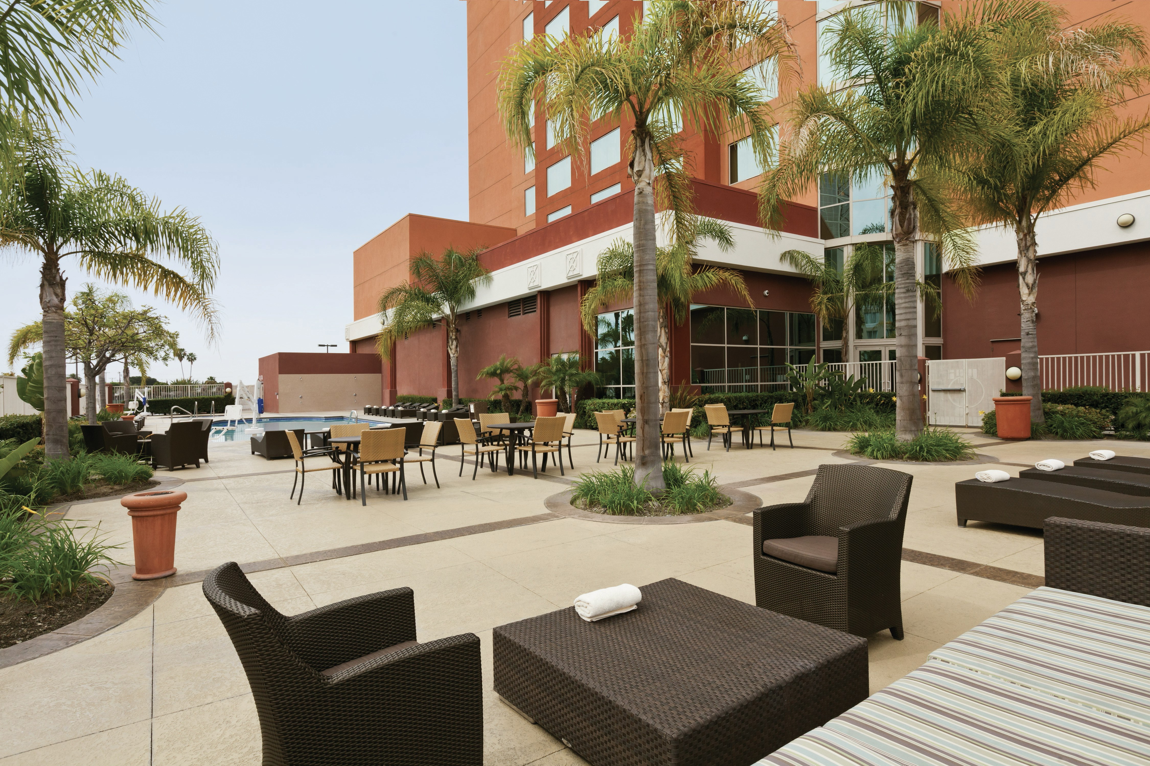 Embassy Suites By Hilton Anaheim South 7/51
