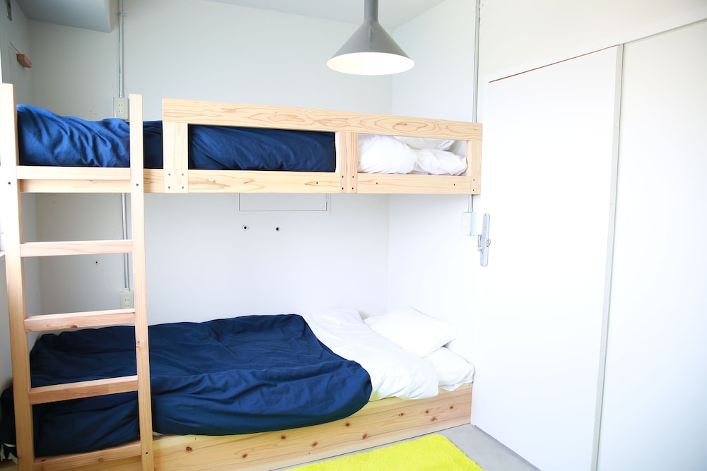 Uzuhouse - Hostel 12/32