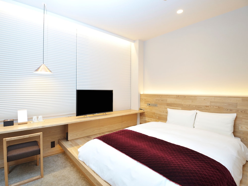 STANDARD, DOUBLE BED