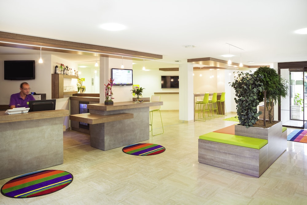 Hotel Ibis Styles Niort Poitou Charentes 6/28