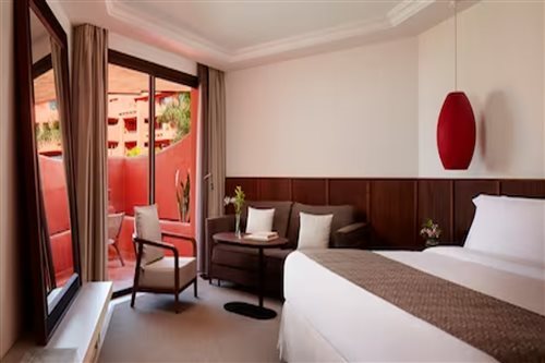 Deluxe, Double or Twin Bed