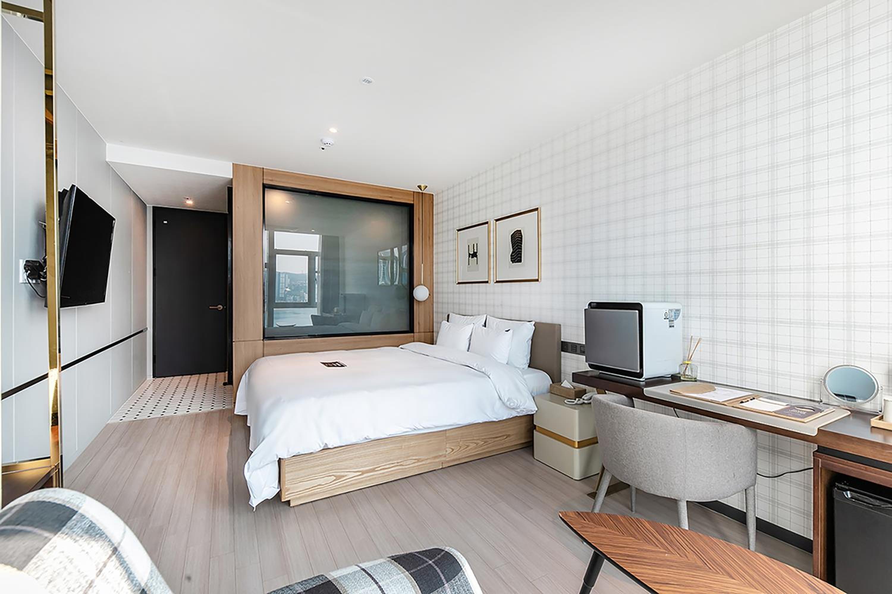 Suite, Sea View 2/5