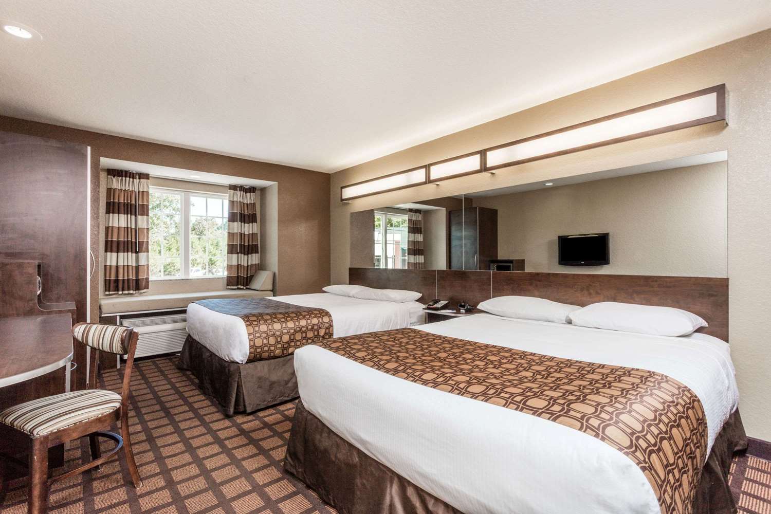 Microtel Inn Suites By Wyndham Macon 6/12