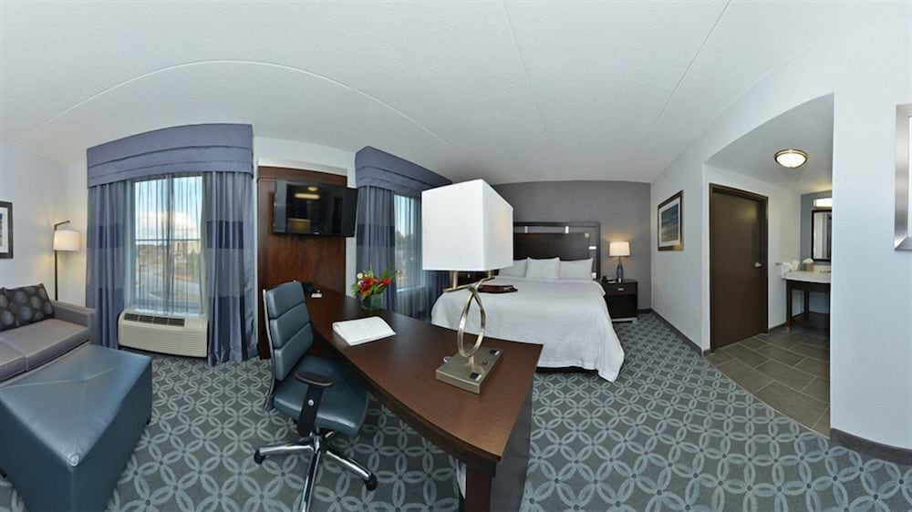 Hampton Inn And Suites Columbia Southeast Ft Jackson 44/47