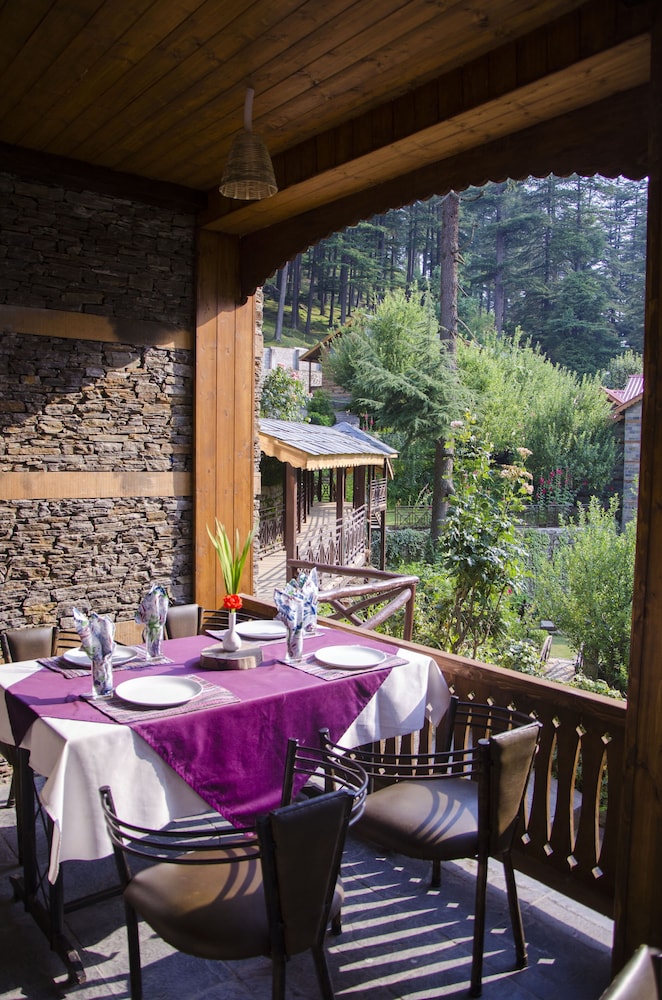 HERITAGE VILLAGE RESORT 64/77