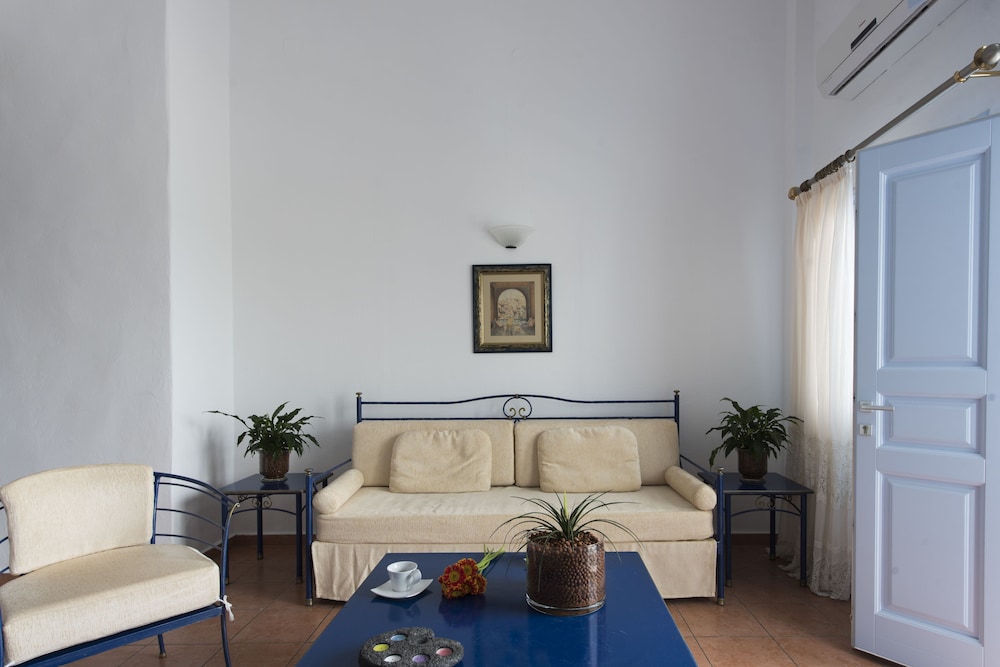 Kastro Suites 51/78
