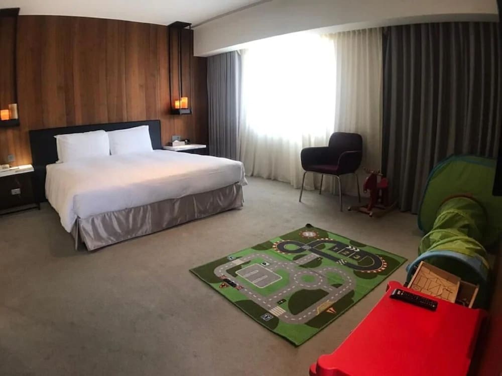 HOTEL WO 12/34