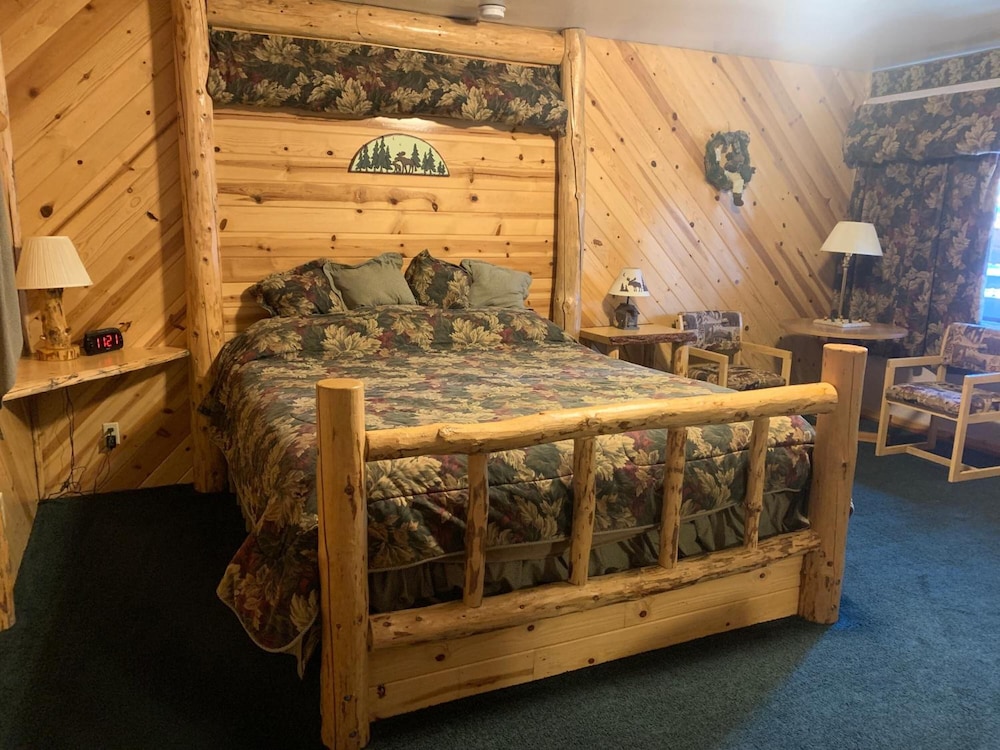 Tahoe Valley Lodge 12/25