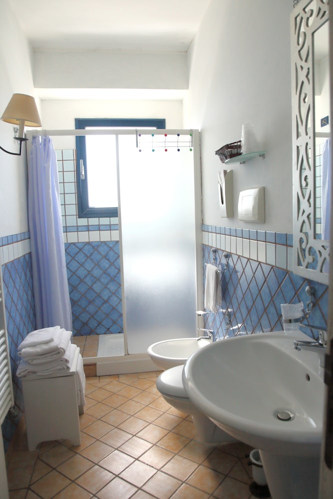 Hotel Nautico Pozzallo 45/68