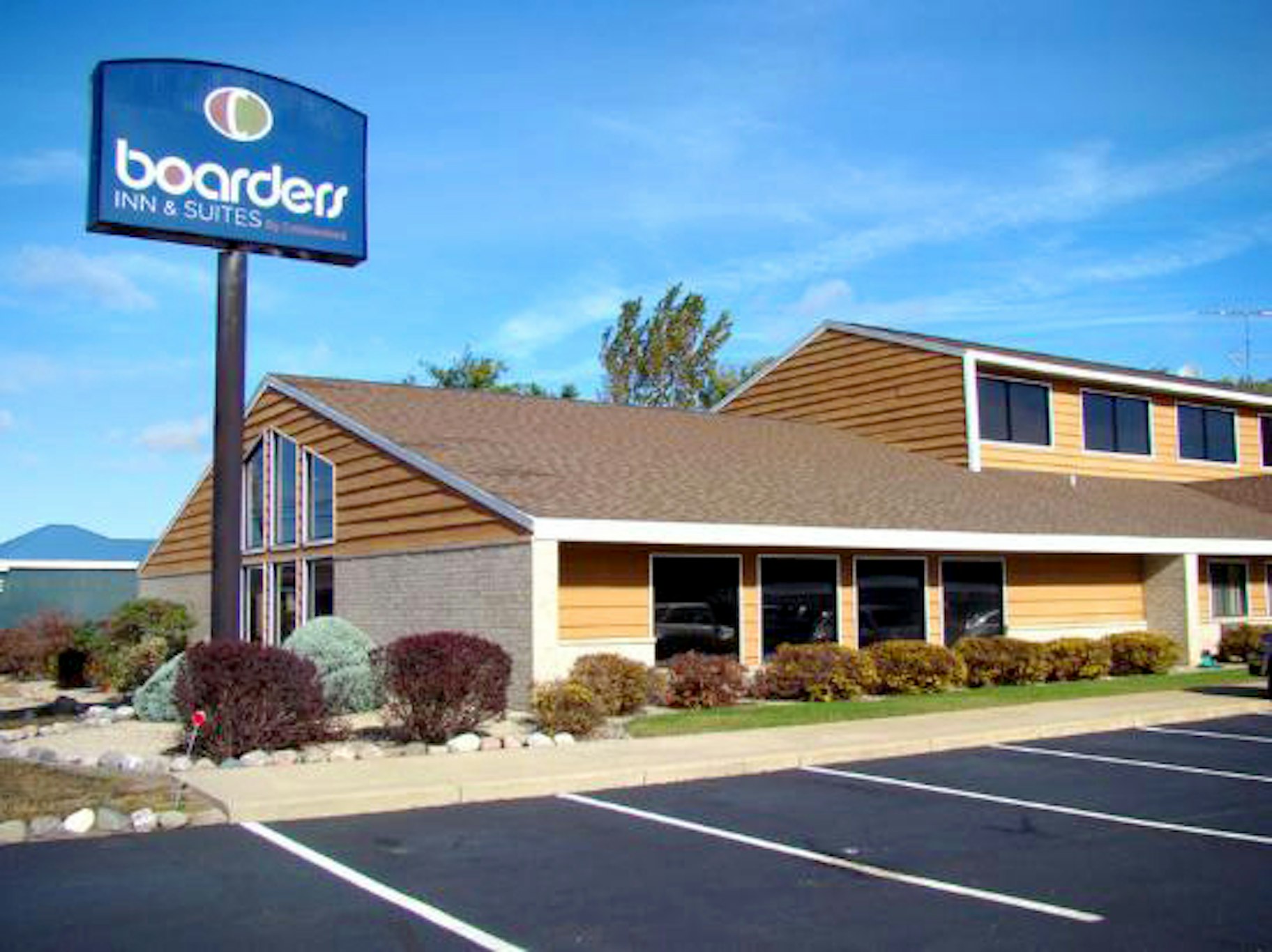 Boarders Inn and Suites Wautoma 18/21