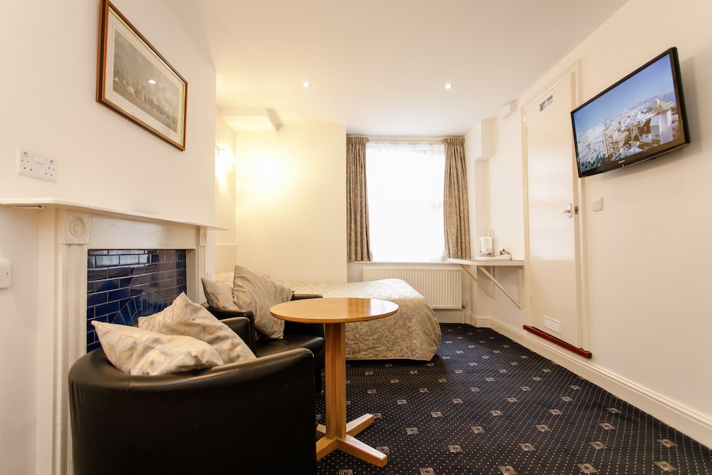 Jesmond Hotel 26/50