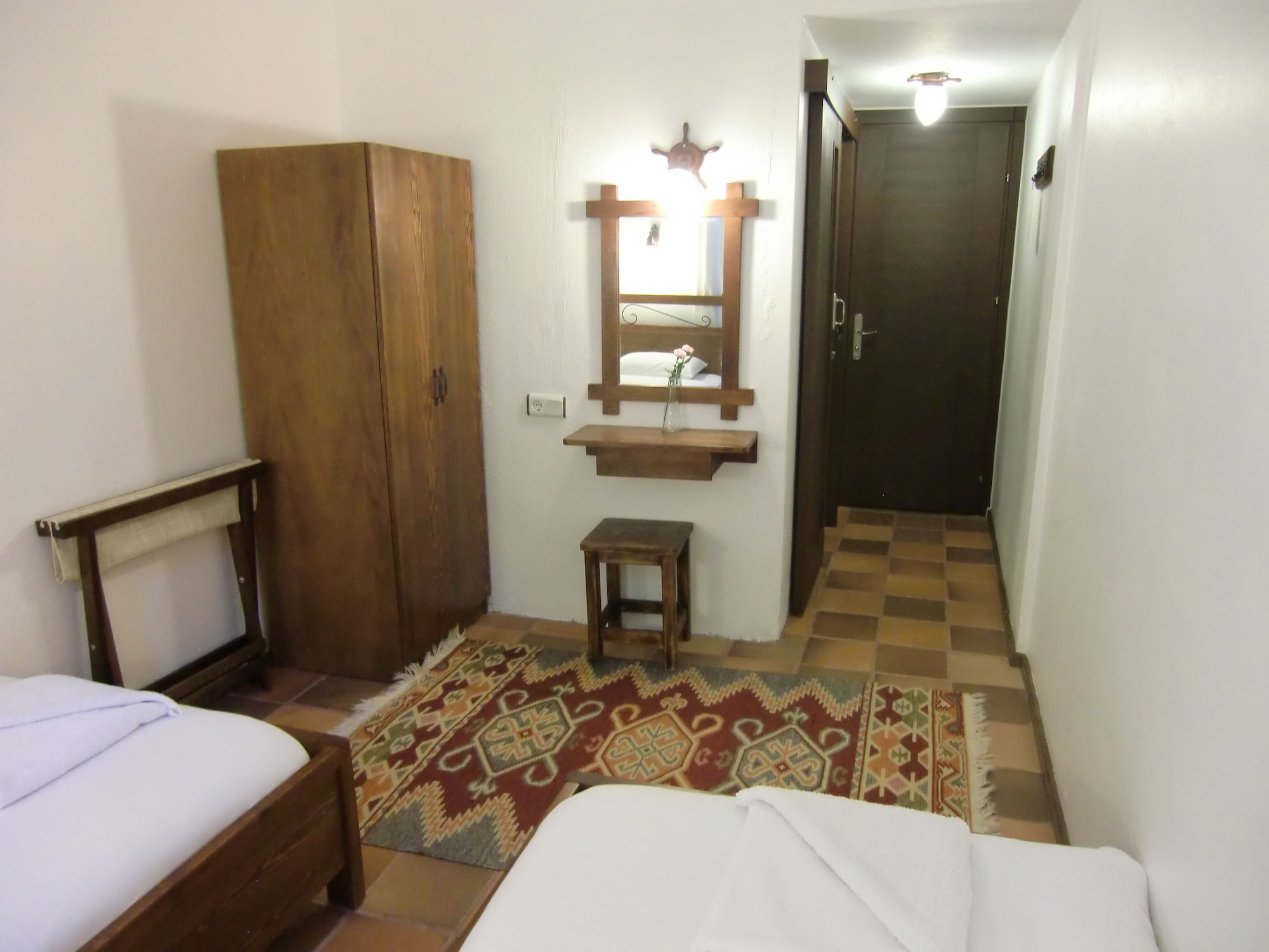 STANDARD, TWIN BEDS