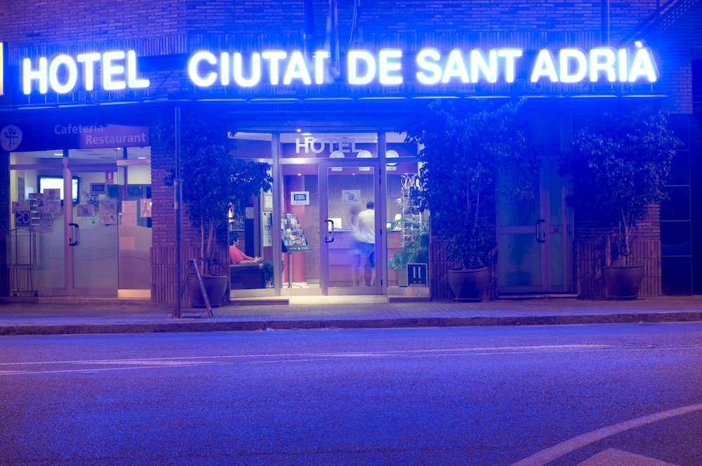 CIUTAT DE SANT ADRIA 5/39
