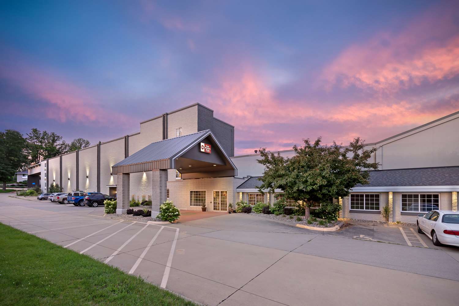 Best Western Plus Longbranch Hotel and Convention Center 25/25