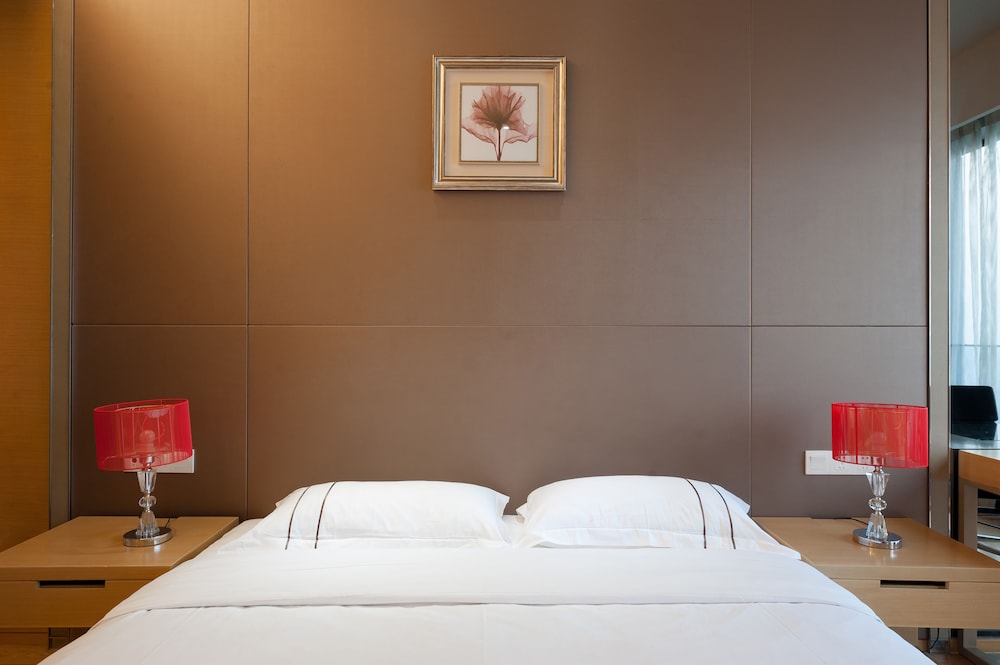 Yicheng Apartment Poly World Center 27/59