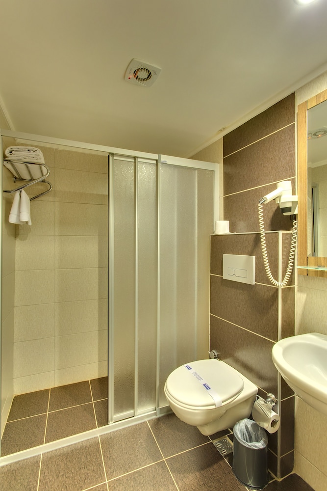 ANTROYAL HOTEL 49/50