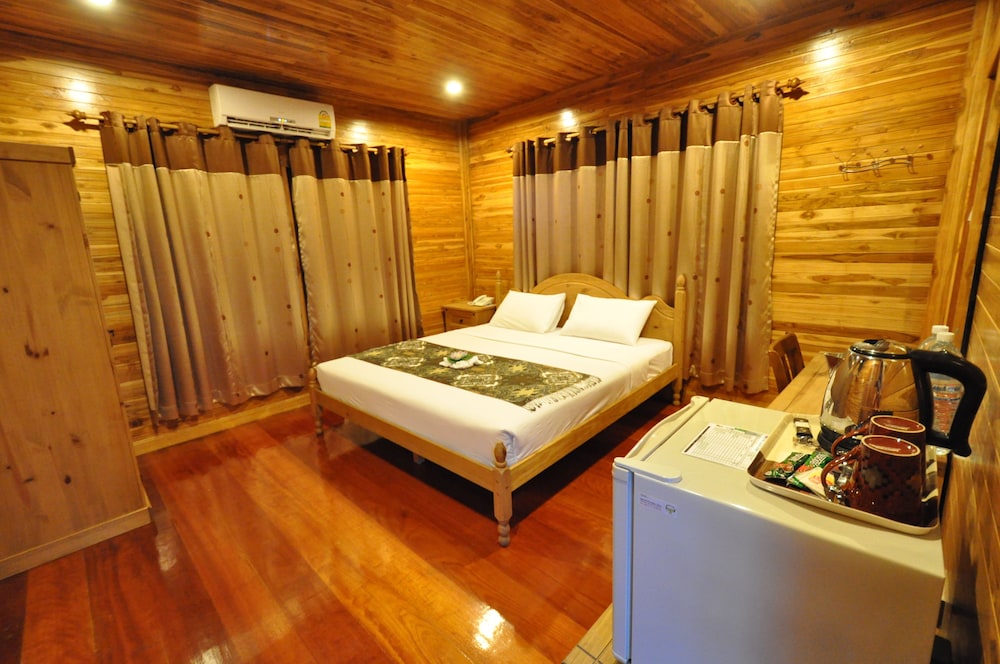 Basaya Beach Hotel And Resort 32/63