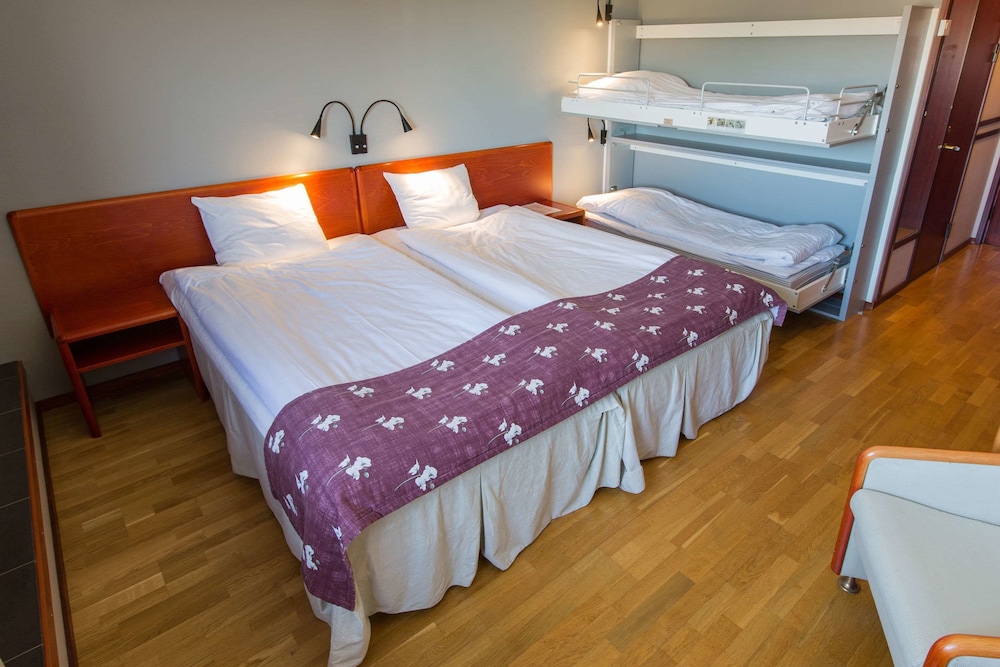 Quality Hotel Royal Corner 21/70