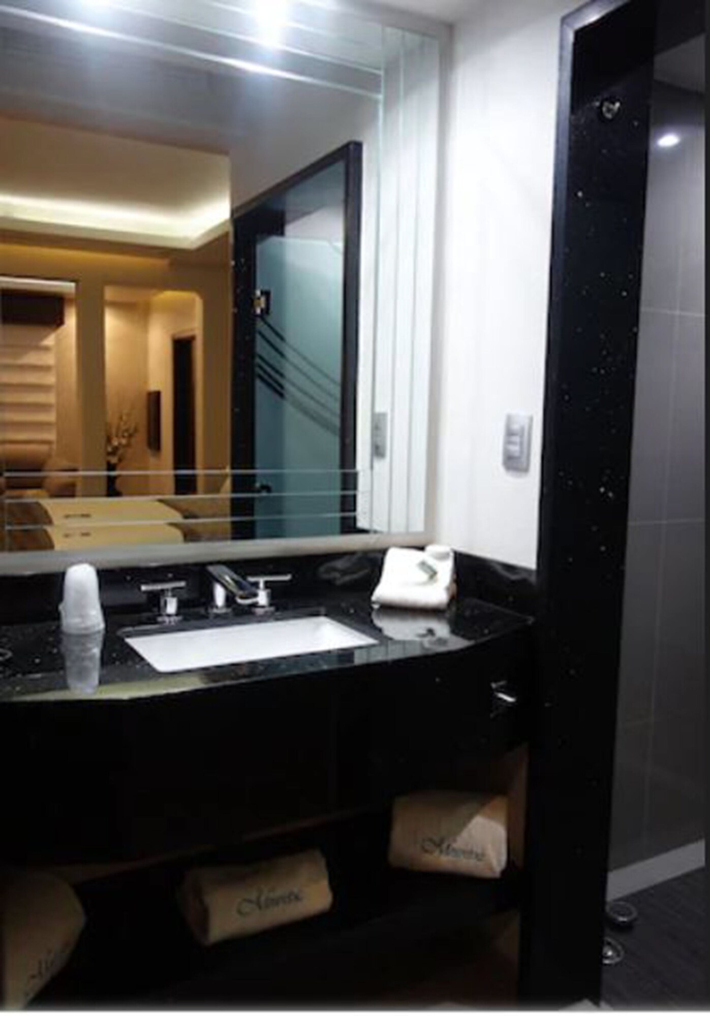 Deluxe, Suite, King Bed