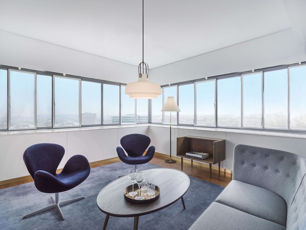 RADISSON COLLECTION ROYAL HOTEL, COPENHAGEN 37/72