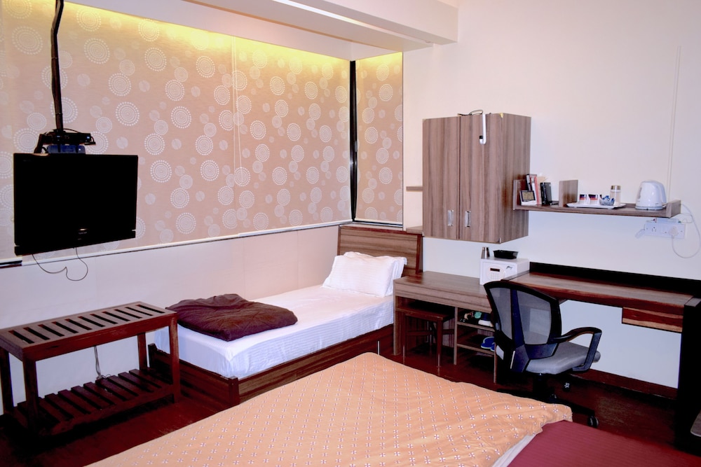 Apartment In Mumbai City Centre 12/23