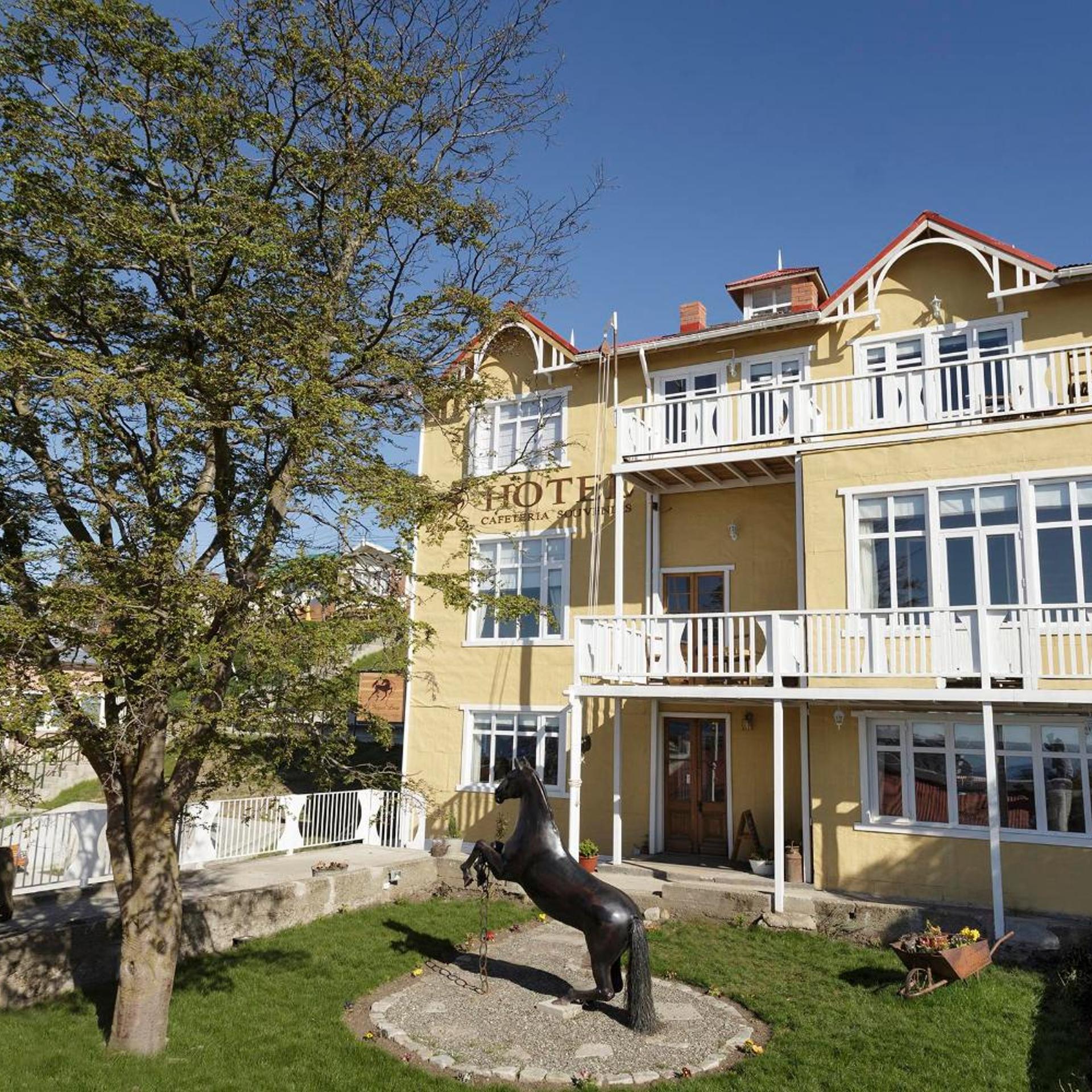 Hotel La Yegua Loca 3/50