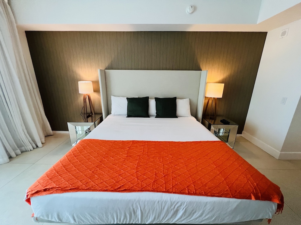 Lyfe Resort & Residences 20/66