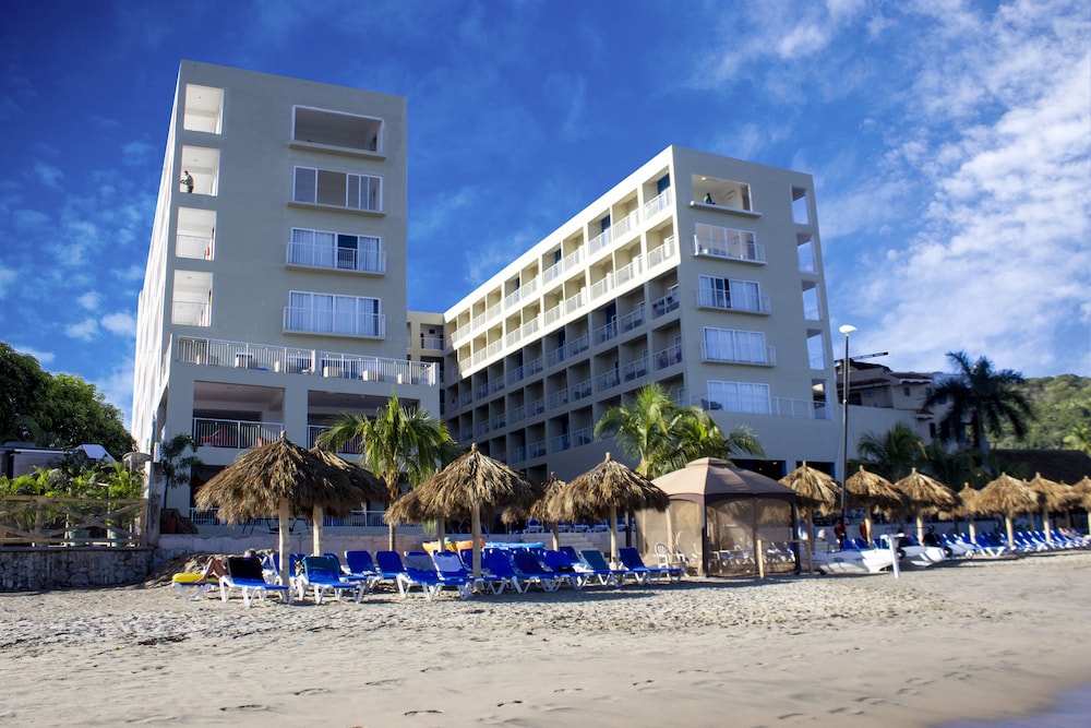 Decameron La Marina Guayabitos Ramada All Inclusive Resort 37/50