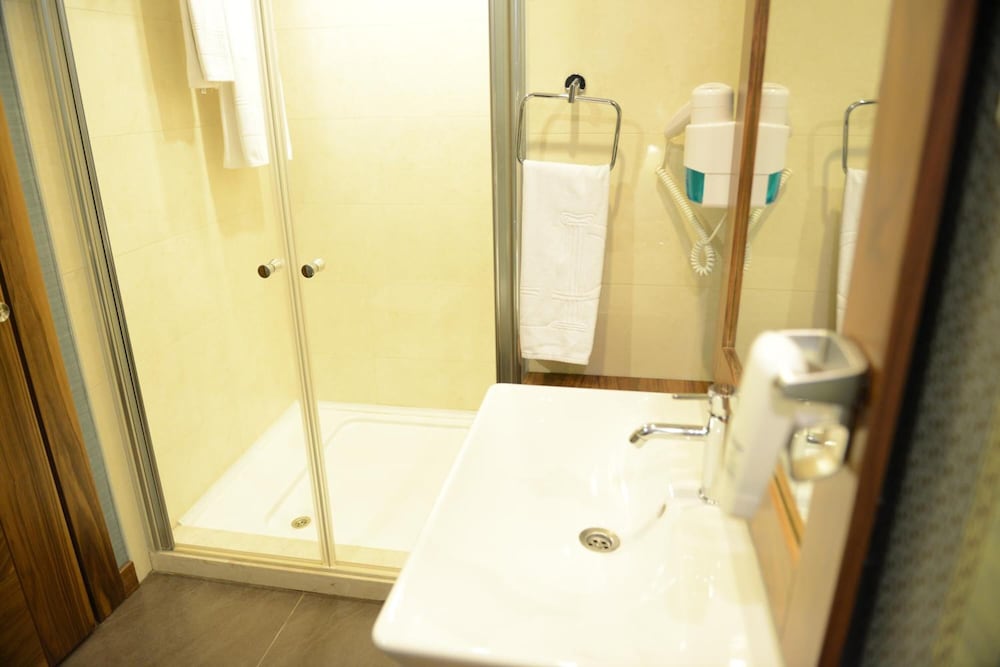 Adana Plaza Otel 49/50