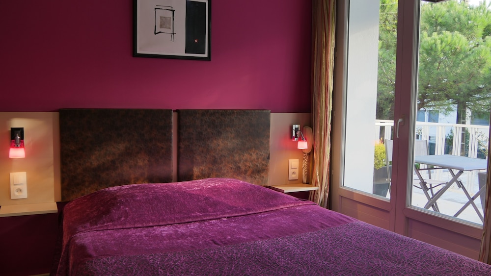 Hotel Savary 23/49