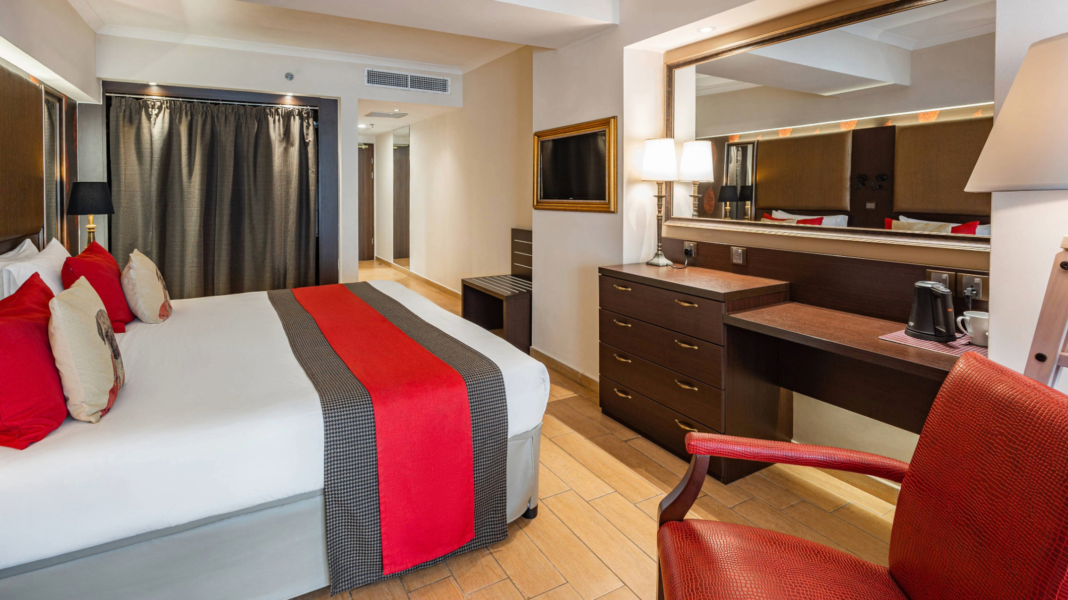AX The Victoria Hotel 14/76