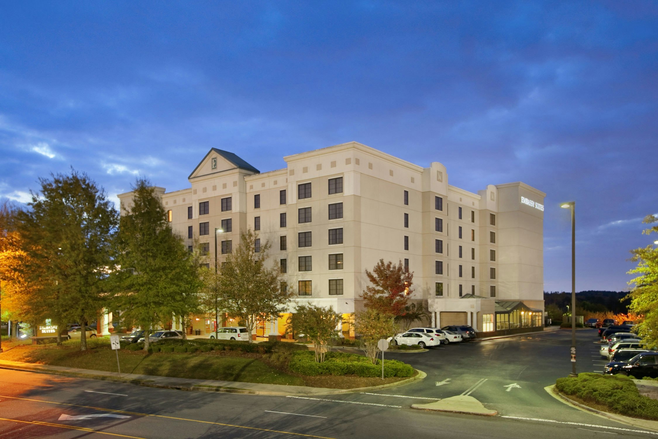 Embassy Suites By Hilton Atlanta Alpharetta 6/82