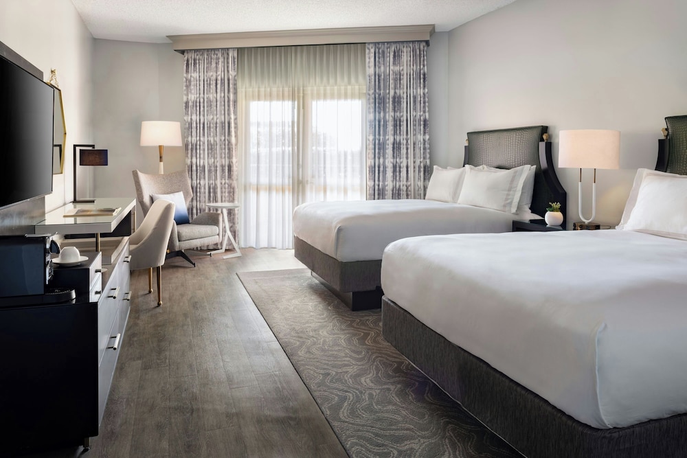 Tower, Deluxe, 2 Queen Beds, Resort View, Balcony