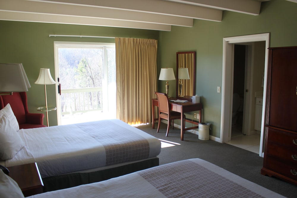 Kingwood Resort 17/59