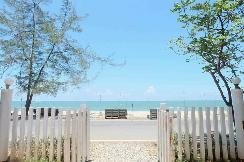 At-Pran Resort 45/50