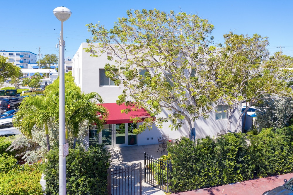 Costa Norte Boutique Hotel 57/68