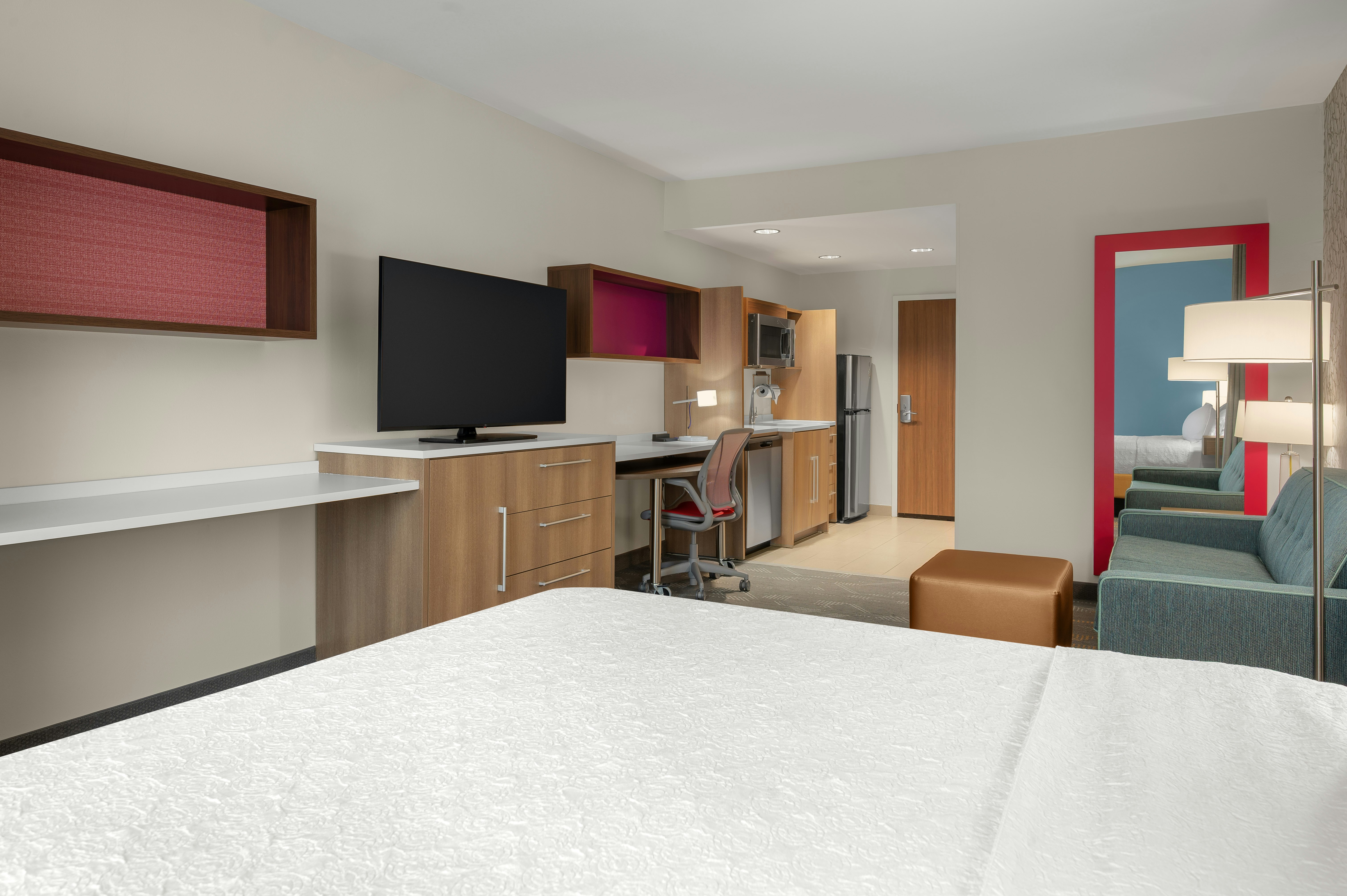 STUDIO, SUITE, QUEEN BED