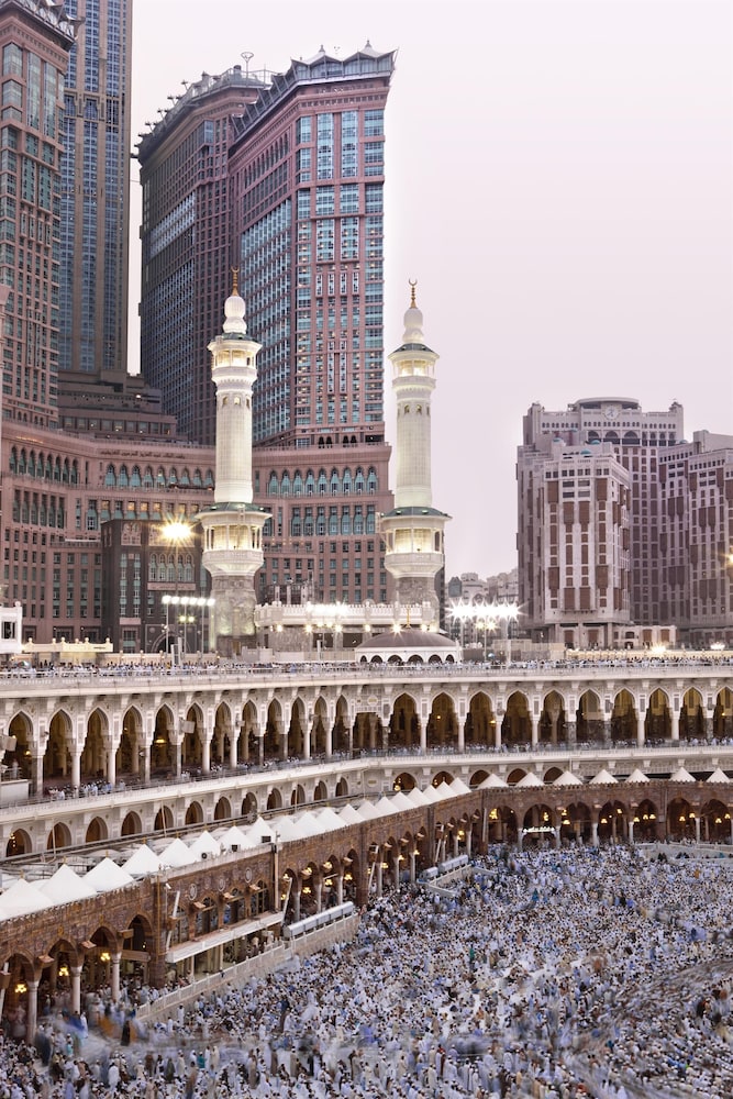 فندق قصر مكة رافلز(Raffles Makkah Palace) 70/73