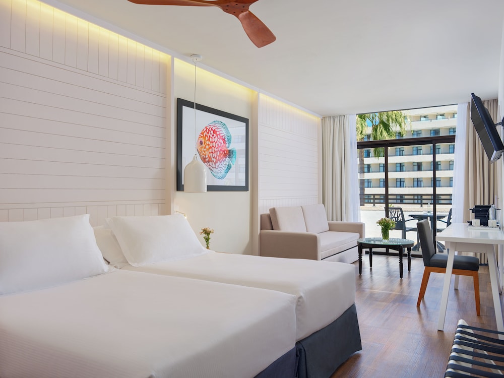 H10 Conquistador Hotel 22/77