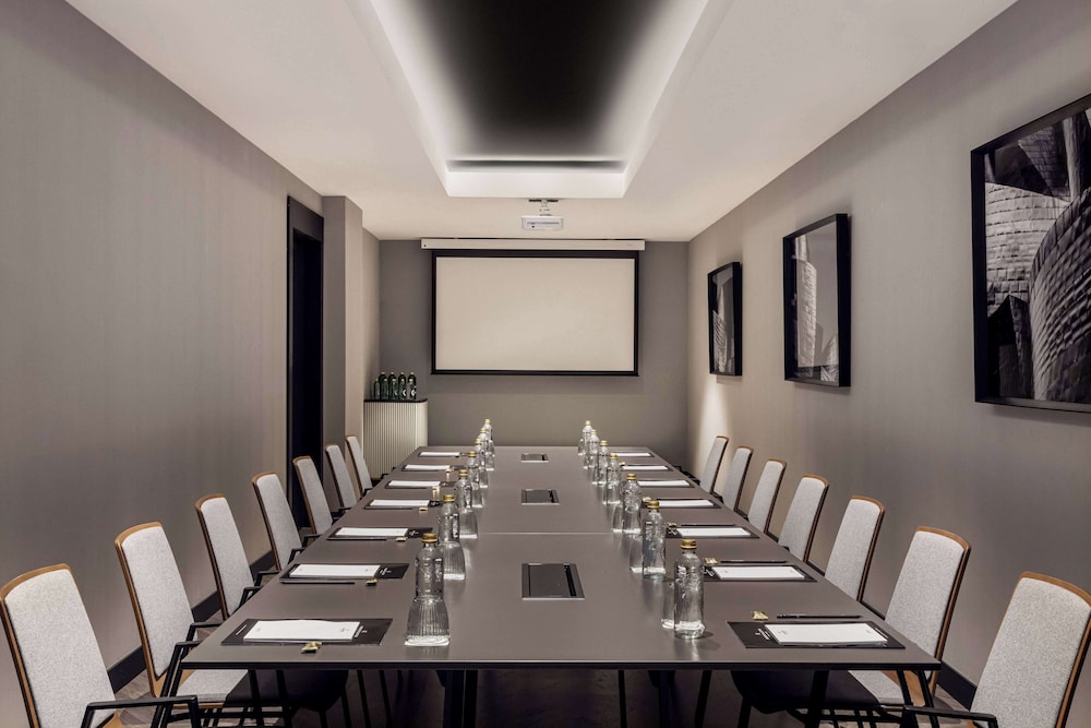 Radisson Collection Bilbao 65/74