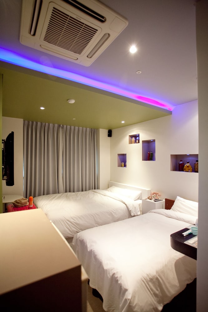 Hotel Dongseoul 8/26