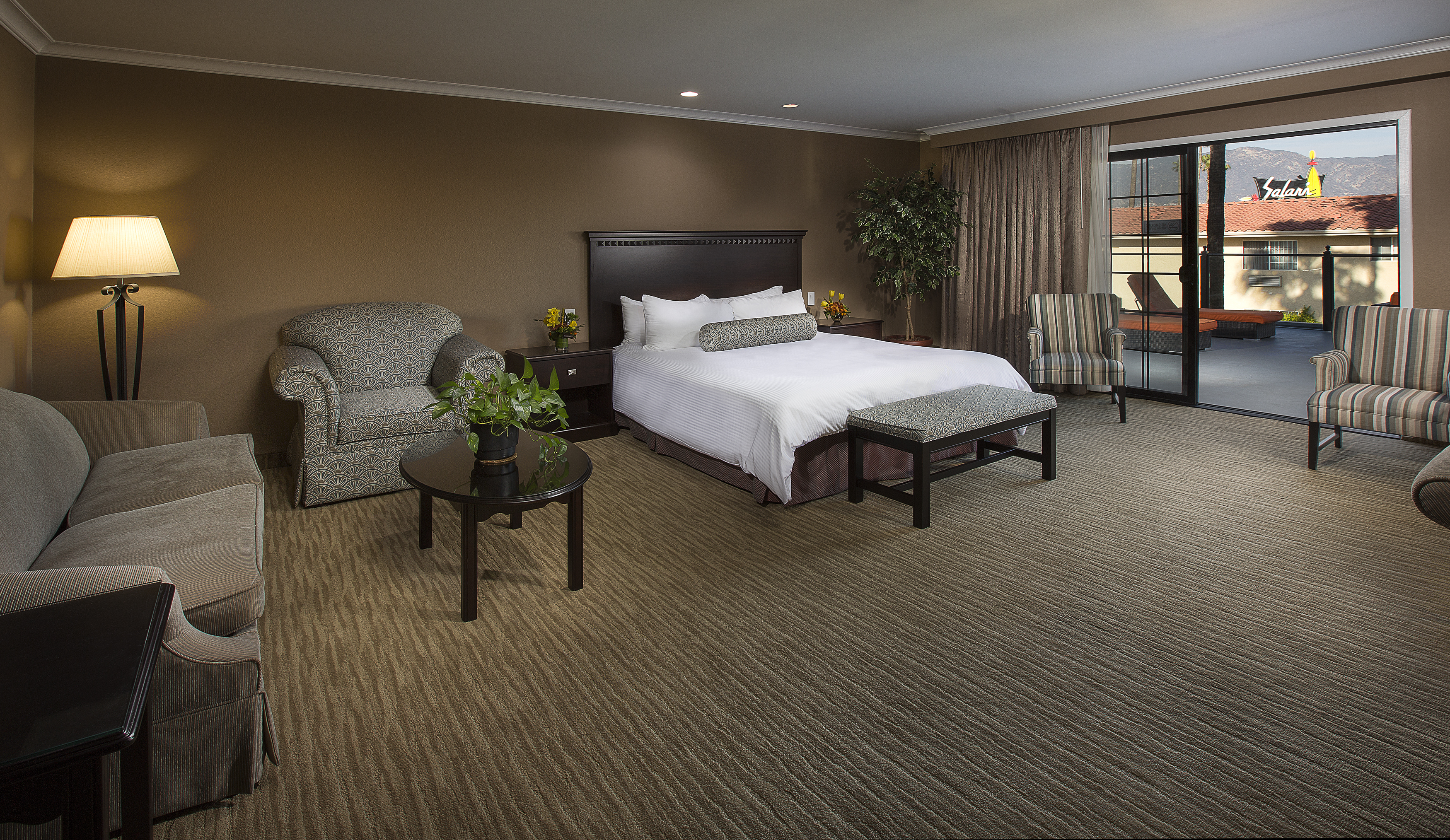 Coast, Premium, Studio, Suite, King Bed, Kitchen