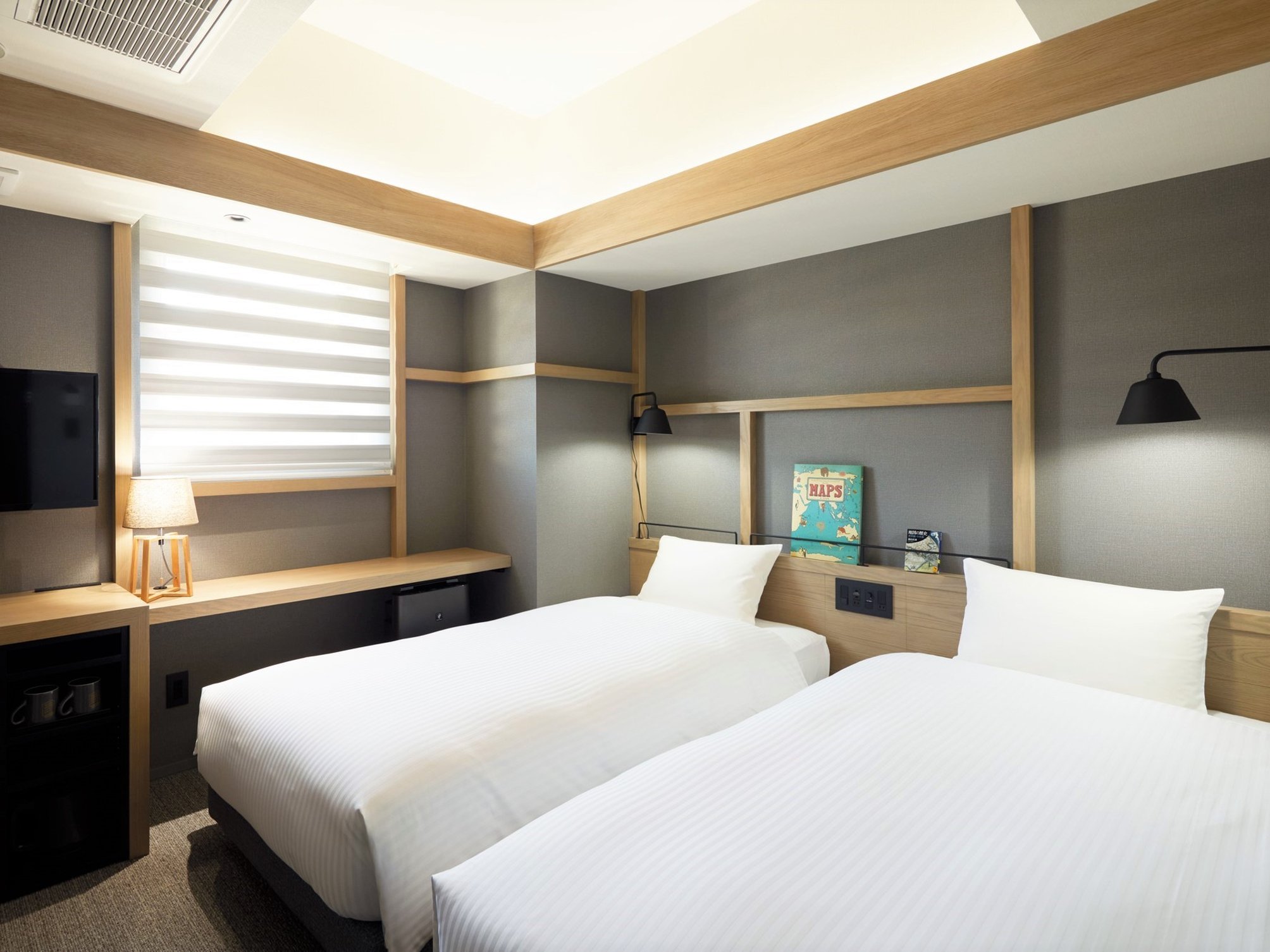 Lamp Light Books Hotel Sapporo 4/13