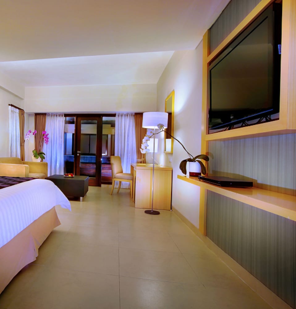 Quest Hotel Kuta 10/35