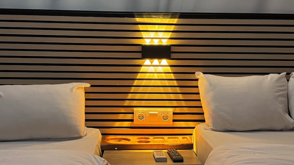 Abisso Hotel 50/54