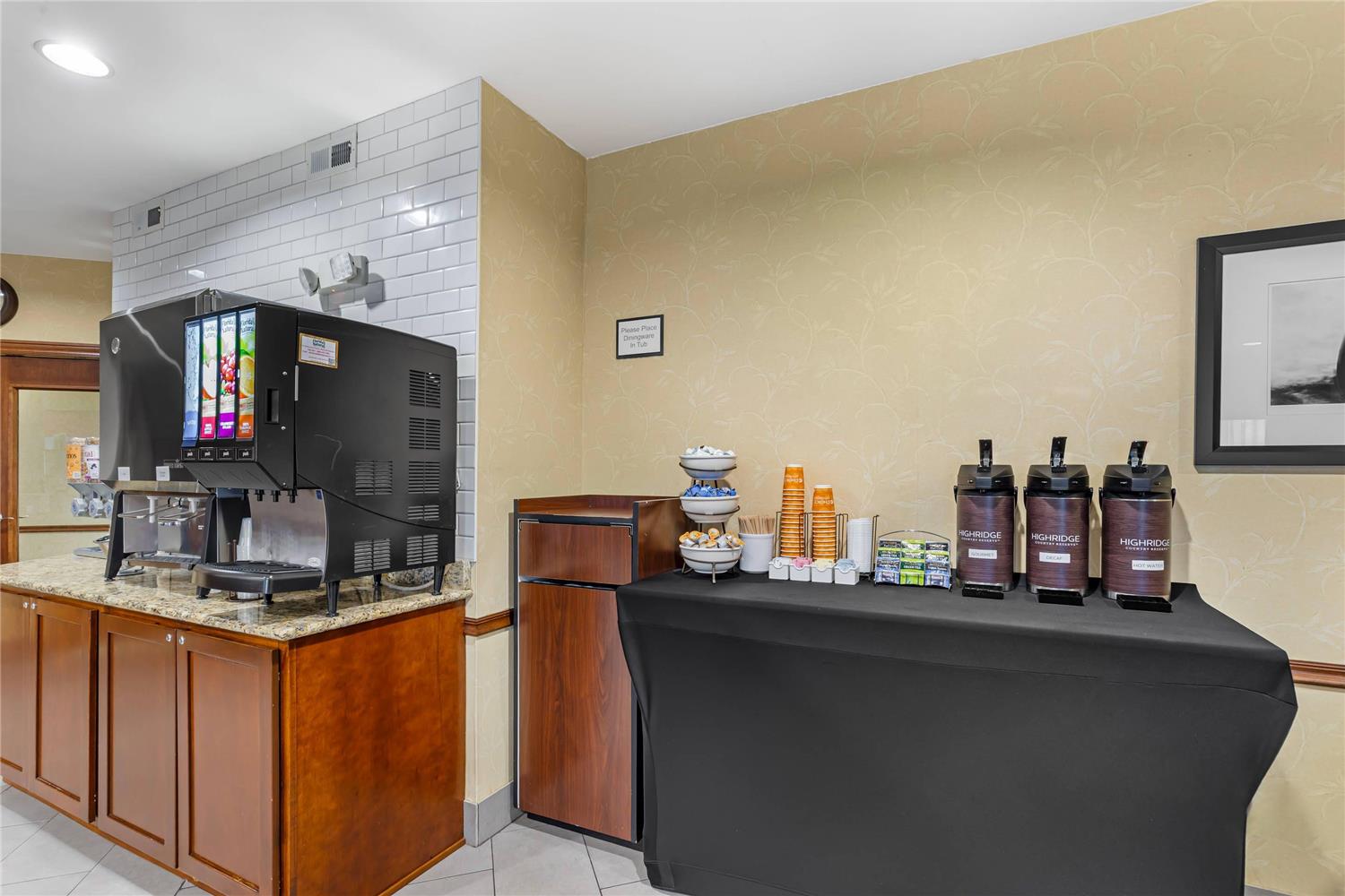 Country Inn & Suites By Radisson, Des Moines West, IA 47/48