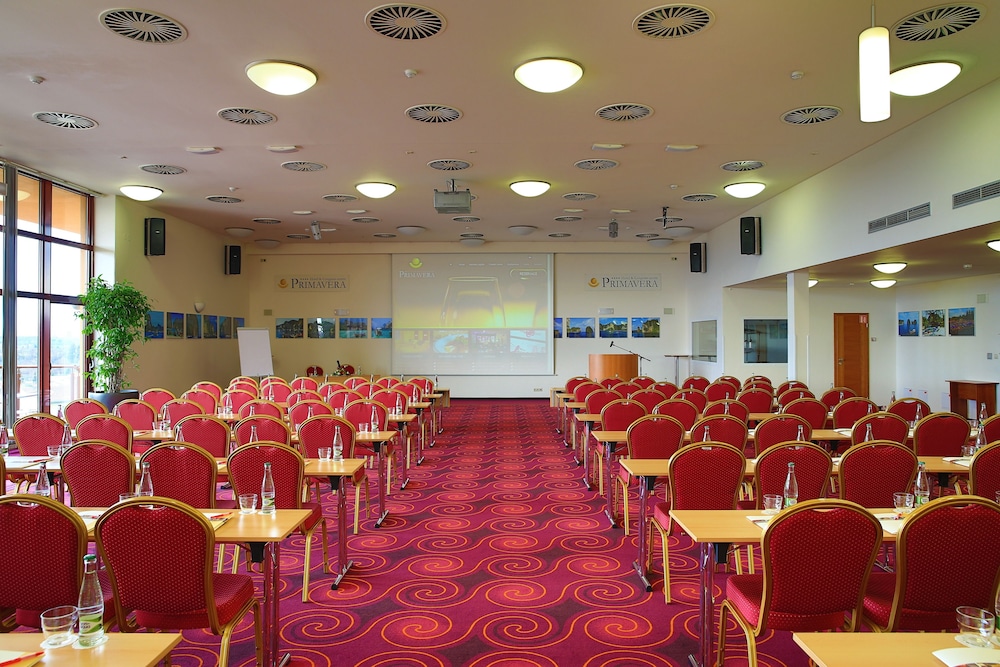 Primavera Hotel And Congress Centre 42/59