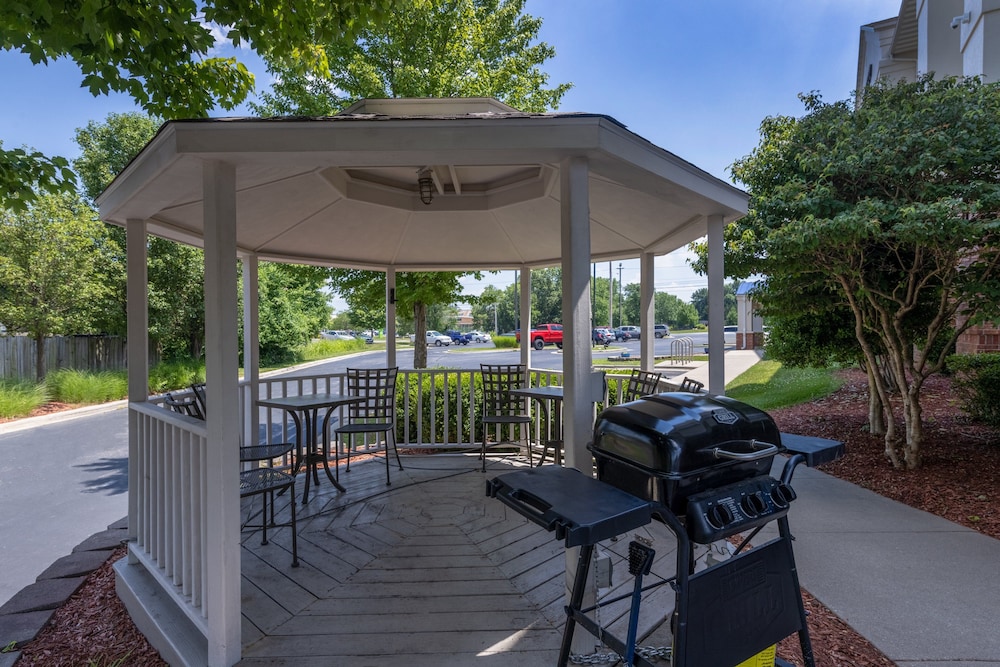 Candlewood Suites Springfield South 3/43