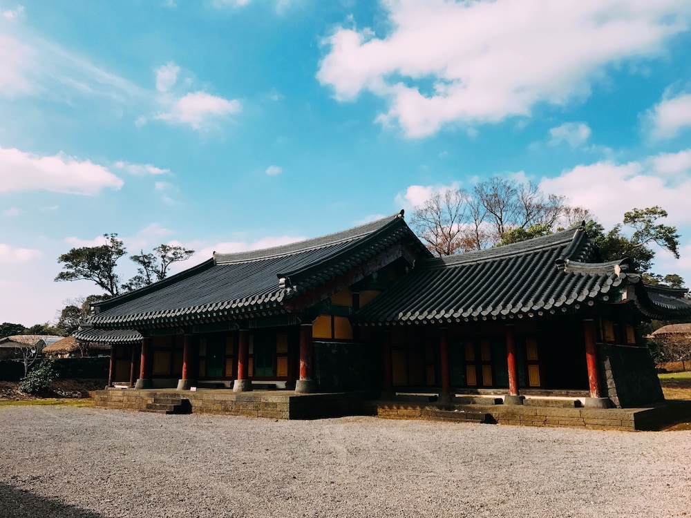 CO-OP CITY HOTEL SEONGSAN 4/71